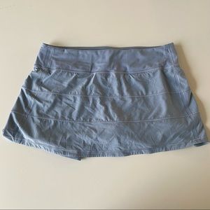 Lululemon Chambray Pace Rival Mid Rise Skirt Sz 8